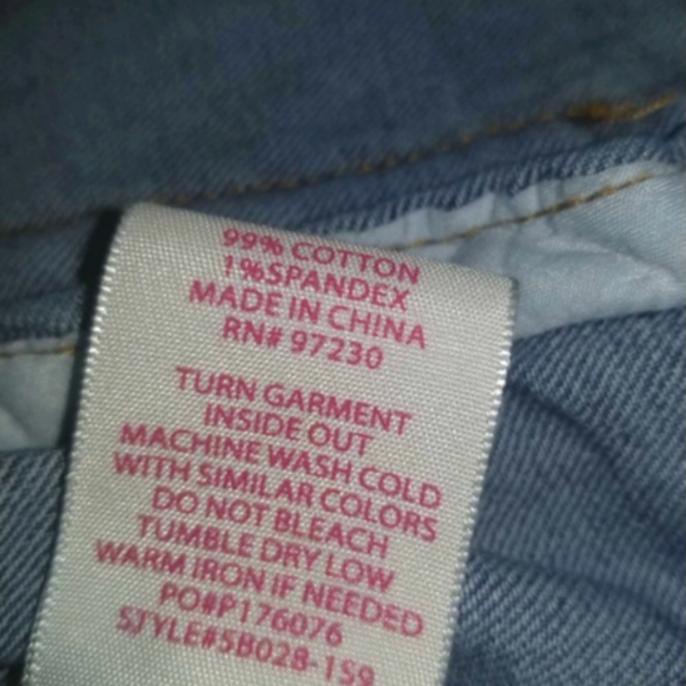 Almost Famous Distressed Denim Jacket SZ Medium EUC - Picture 4 of 5